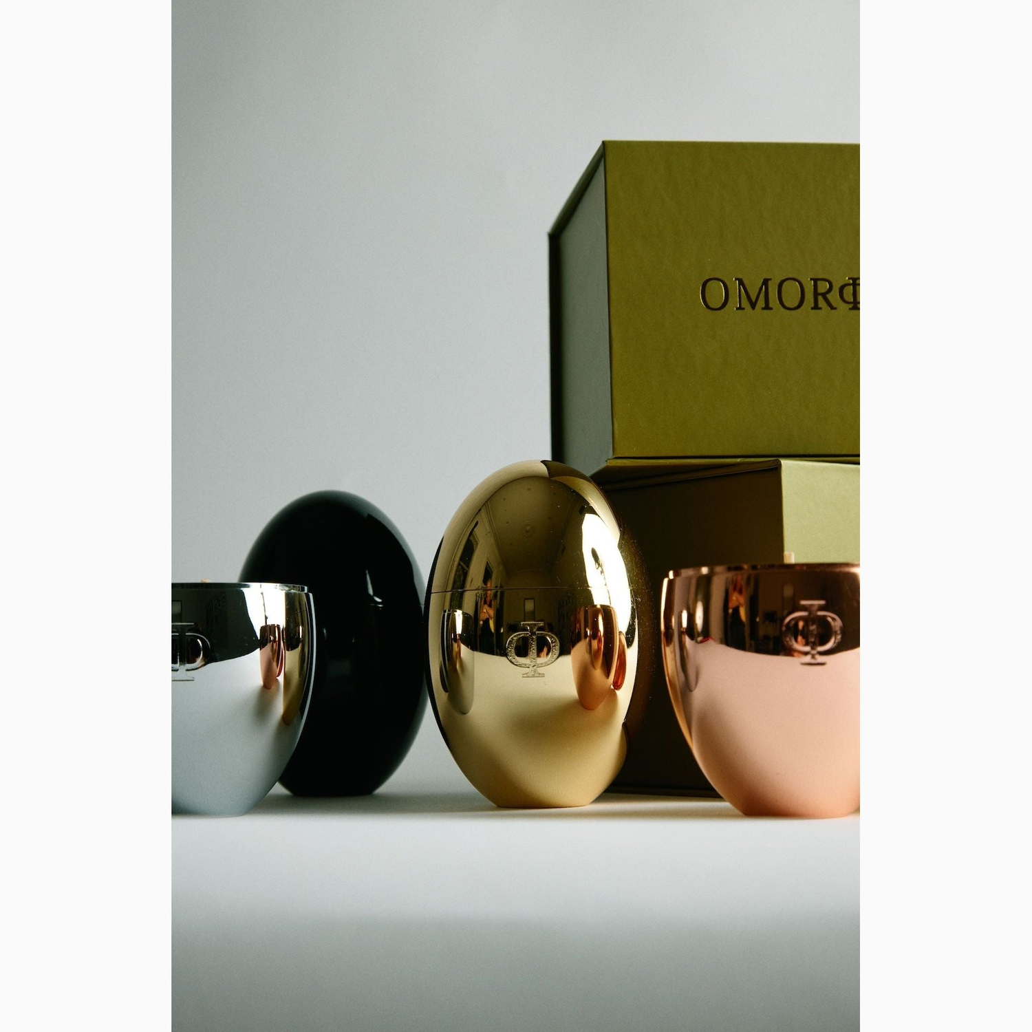 OMORFI CANDLES