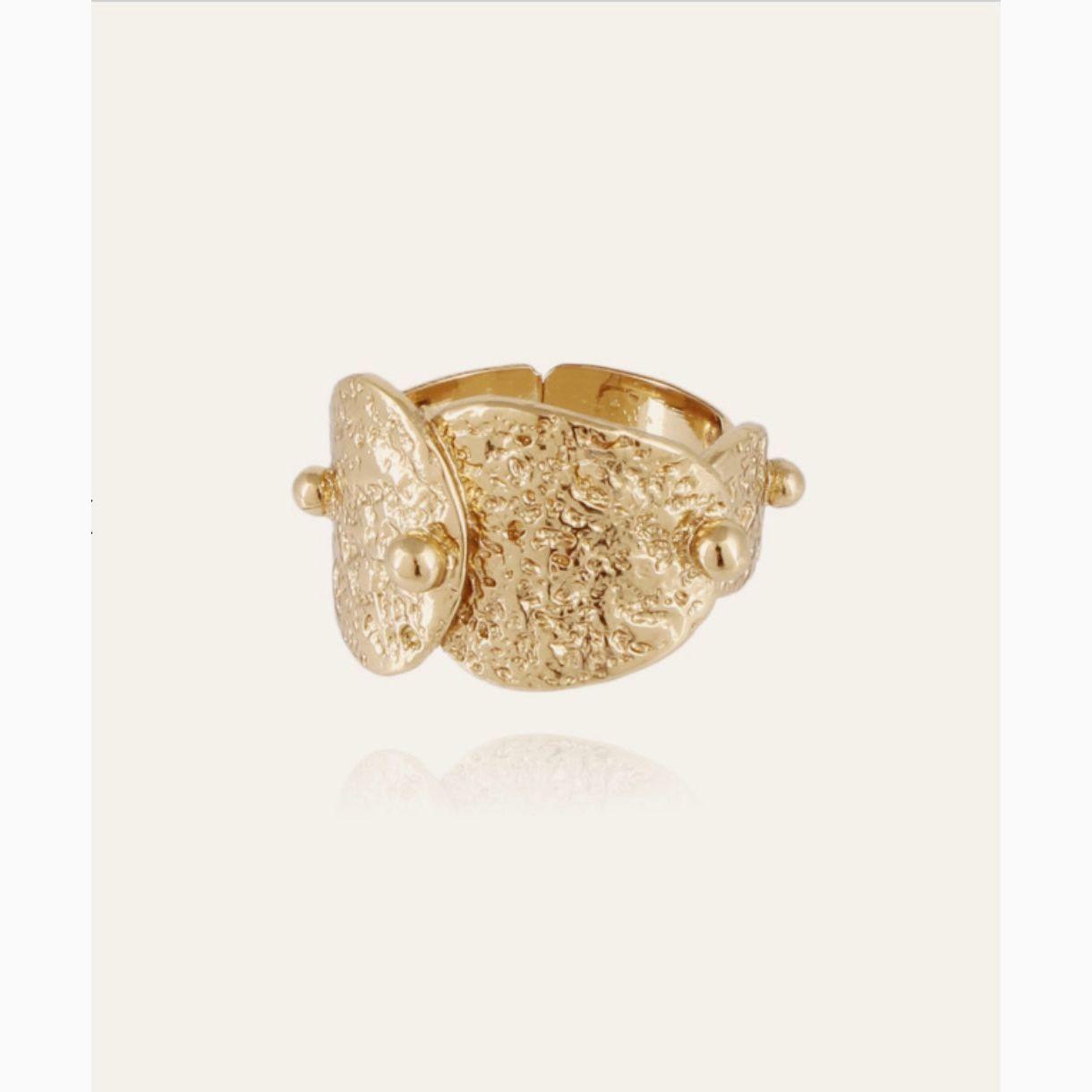 Eclipse gold plated ring, inspired by the surface of the moon, composed of fine links and irregular rounds delicately hammered by the Gas Bijoux craftsman
