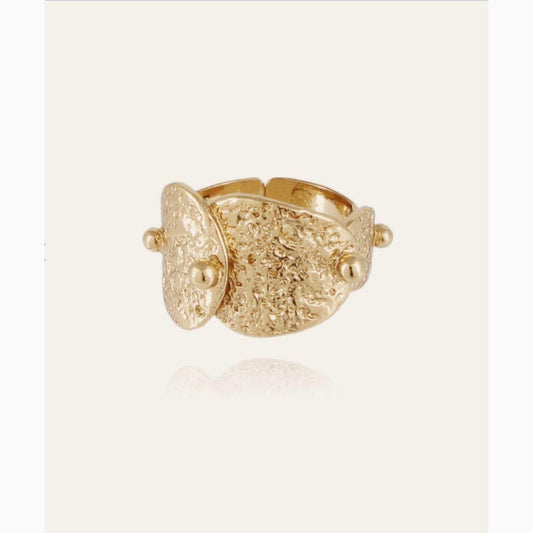Eclipse gold plated ring, inspired by the surface of the moon, composed of fine links and irregular rounds delicately hammered by the Gas Bijoux craftsman