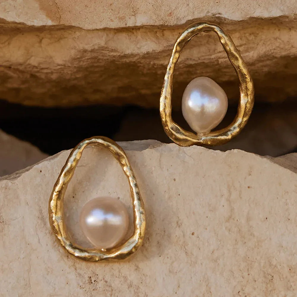 AGAPEE OSTUNI GOLD PEARL EARRINGS