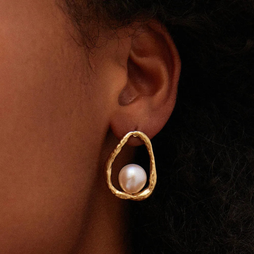 AGAPEE OSTUNI GOLD PEARL EARRINGS